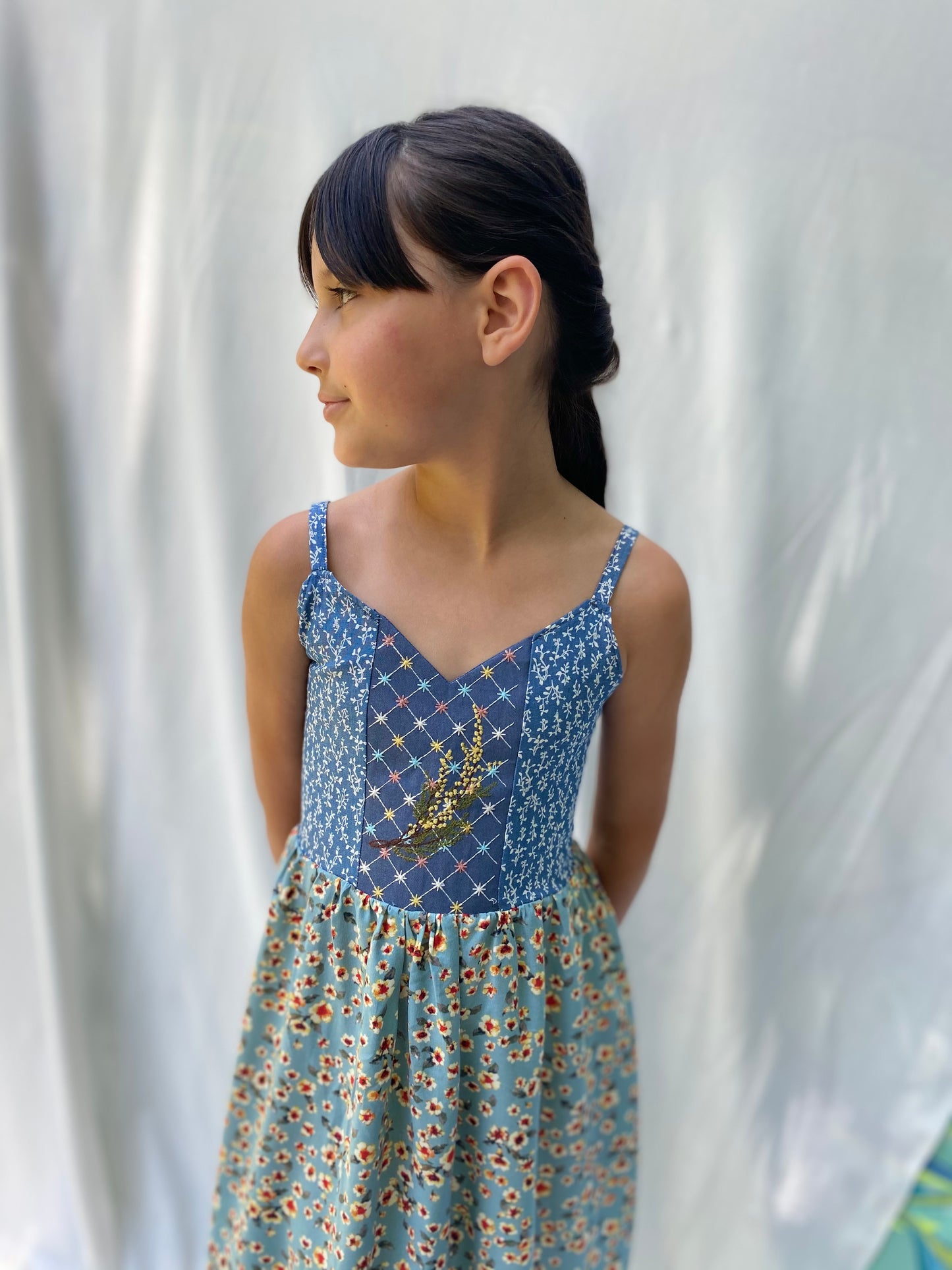 Vestido Aromo Bordado
