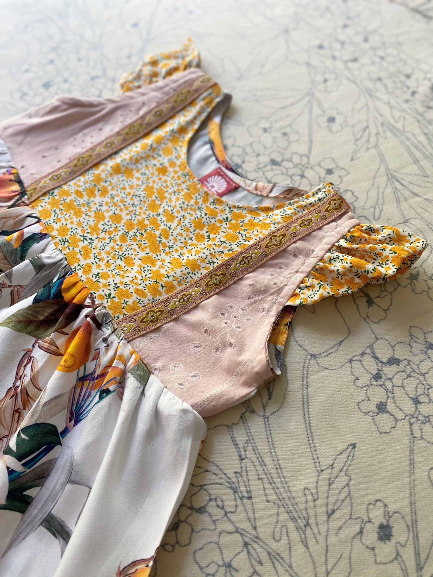 Vestido Baile Amarillo